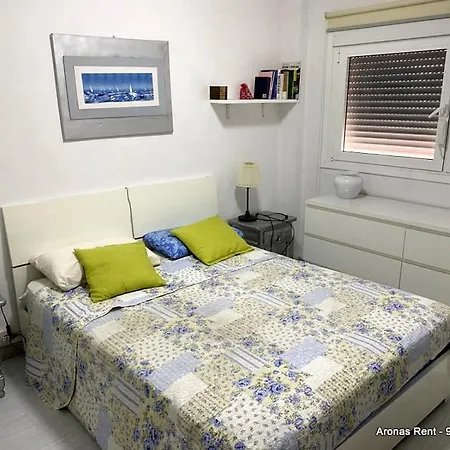 Tenerife Sun Holidays , Los Cristianos Apartment